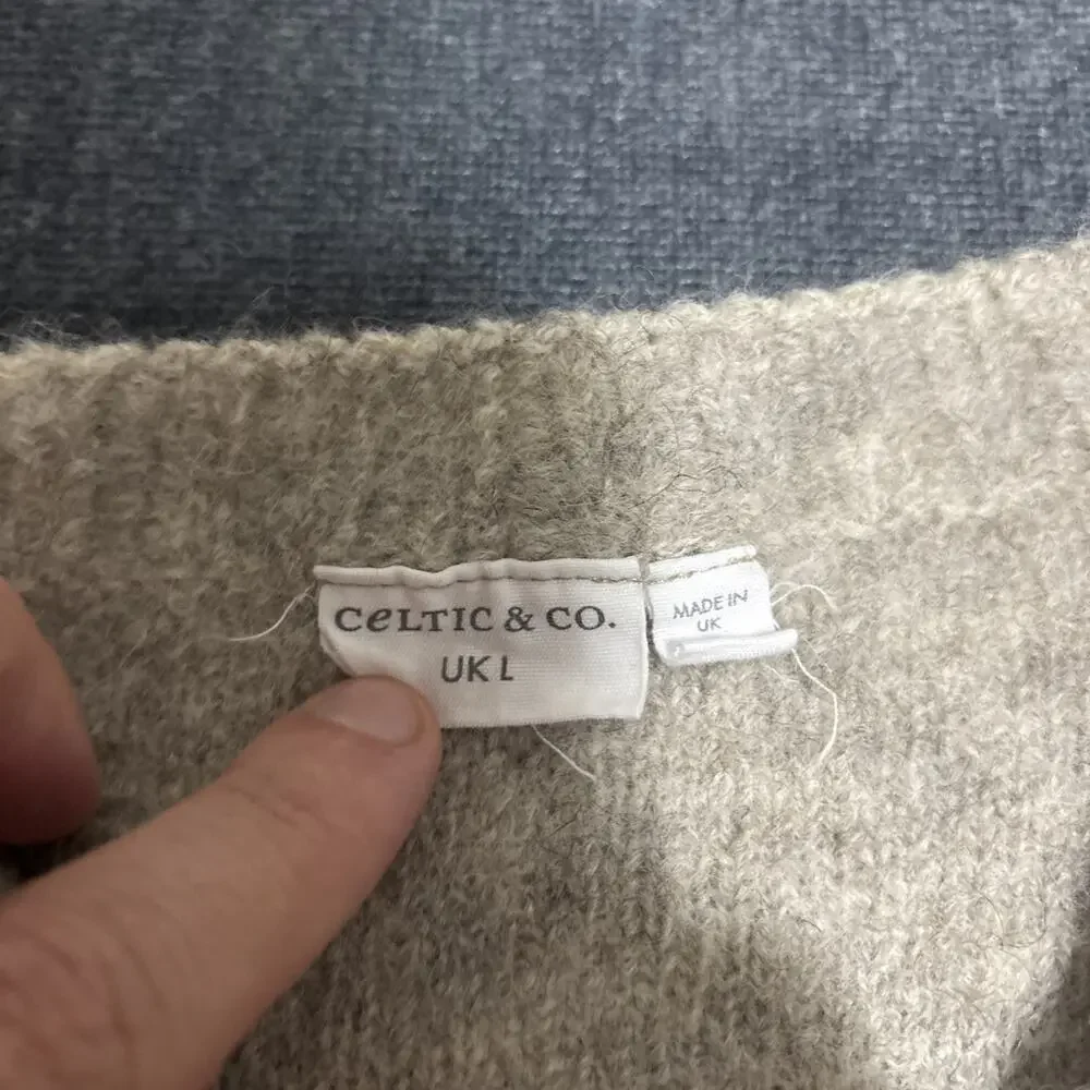 Celtic Co Cardigan Womens Small Grey Beige Full Zip 100% Wool Cable Knit Sweater